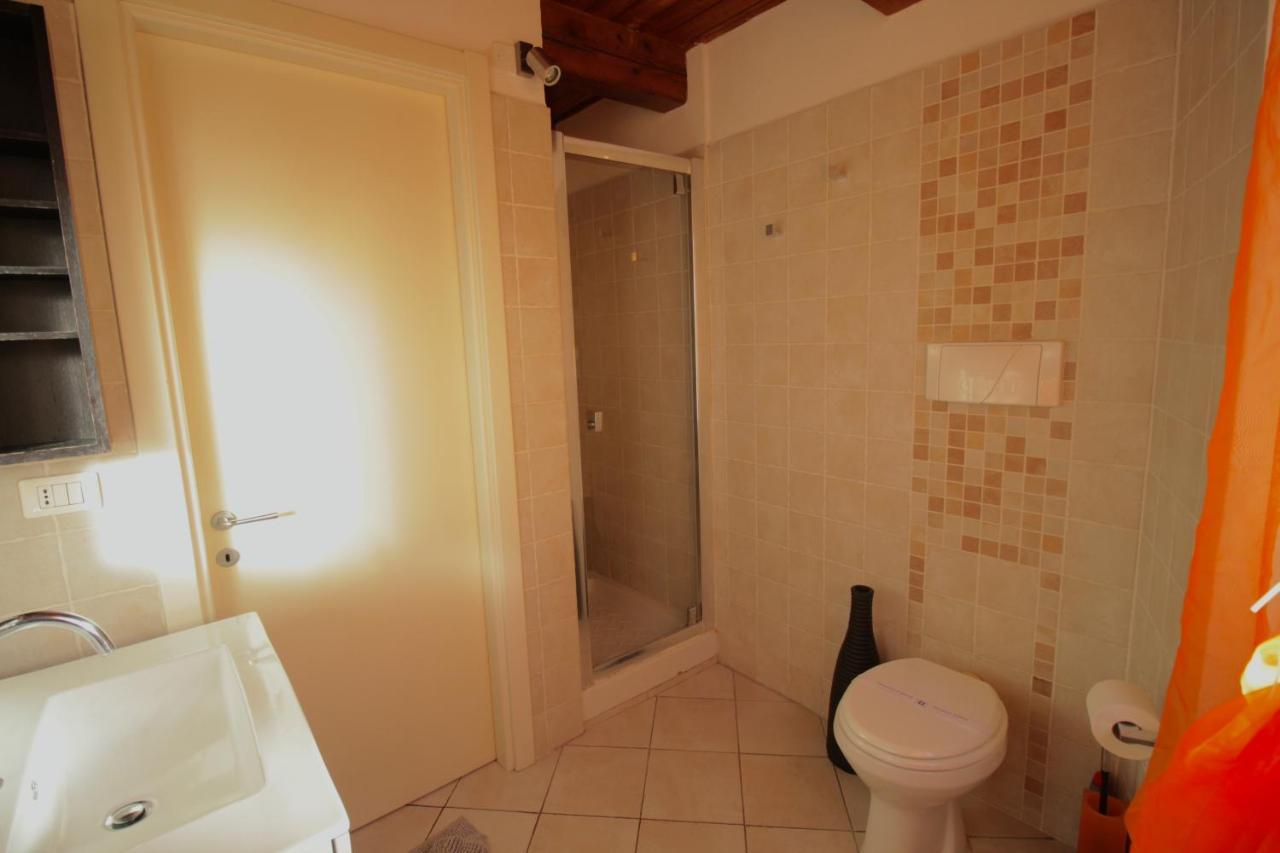 Kia Orana Guesthouse Livorno Dış mekan fotoğraf