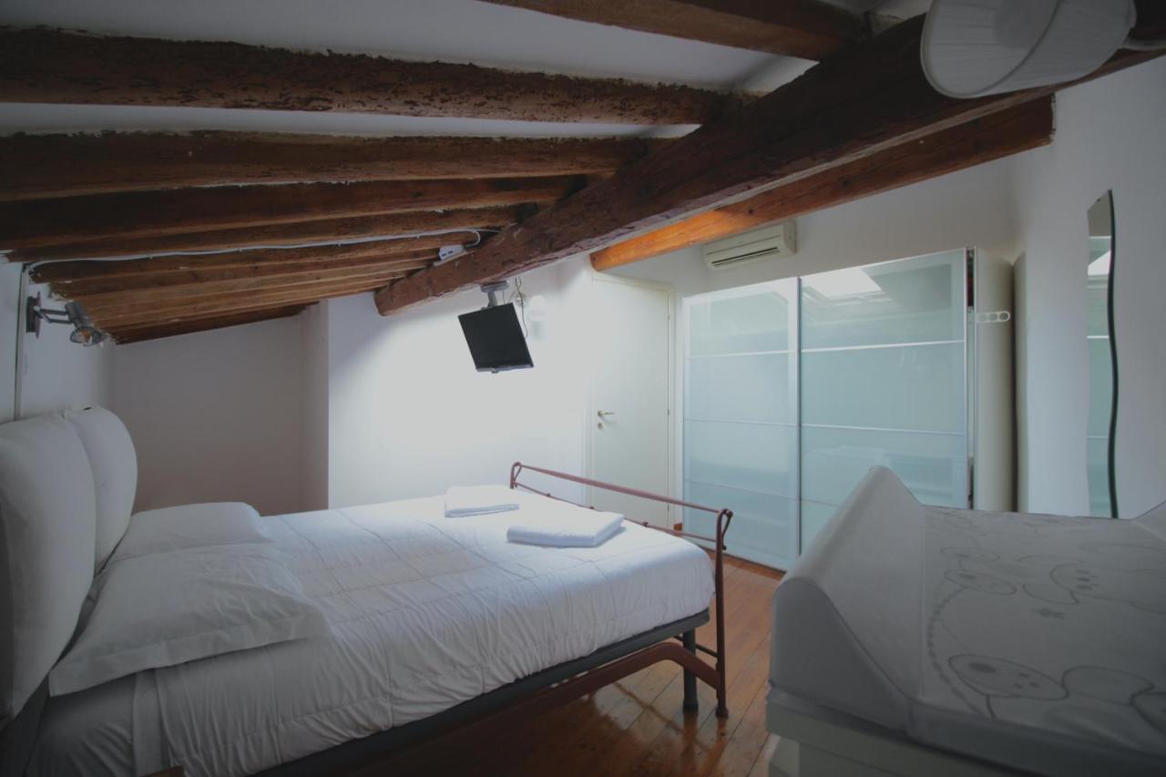 Kia Orana Guesthouse Livorno Dış mekan fotoğraf